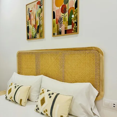 Apartmán Flat B - Wide & Beautifull Flat Near Historic Center Valencie